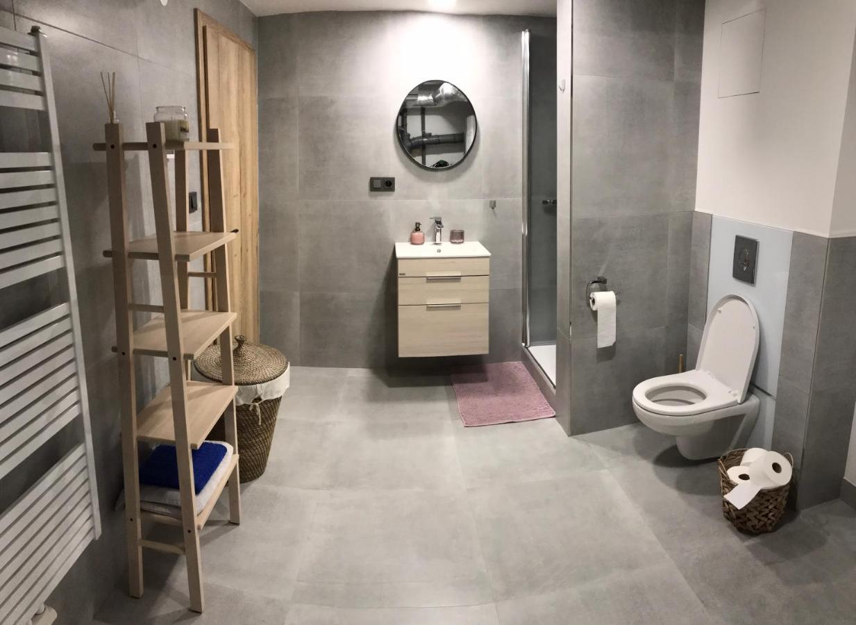 Soukromy Pokoj S Kuchyni A Koupelnou V Radovce Nove Mesto na Morave Exterior foto